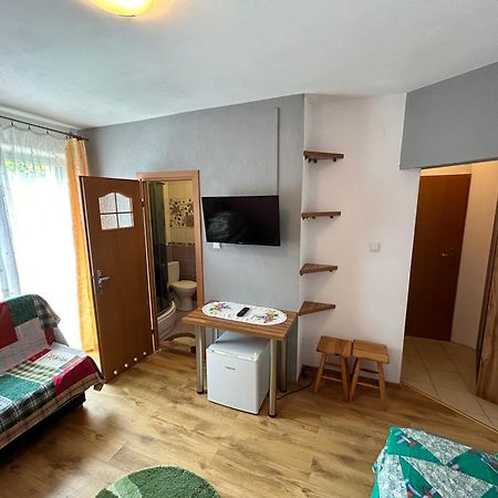 Willa Pod Zbojem Pipikasem Szczawnica Buitenkant foto