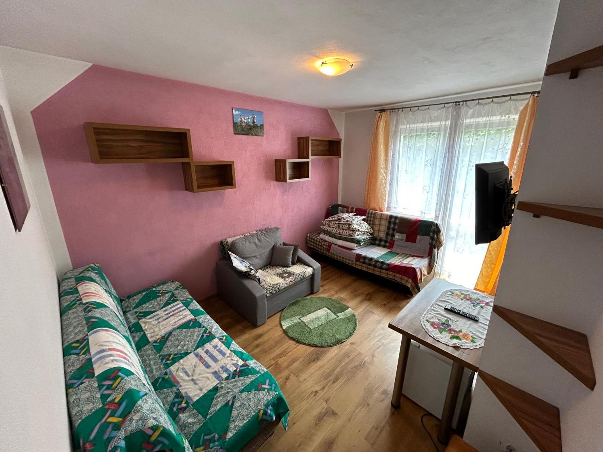 Willa Pod Zbojem Pipikasem Szczawnica Buitenkant foto