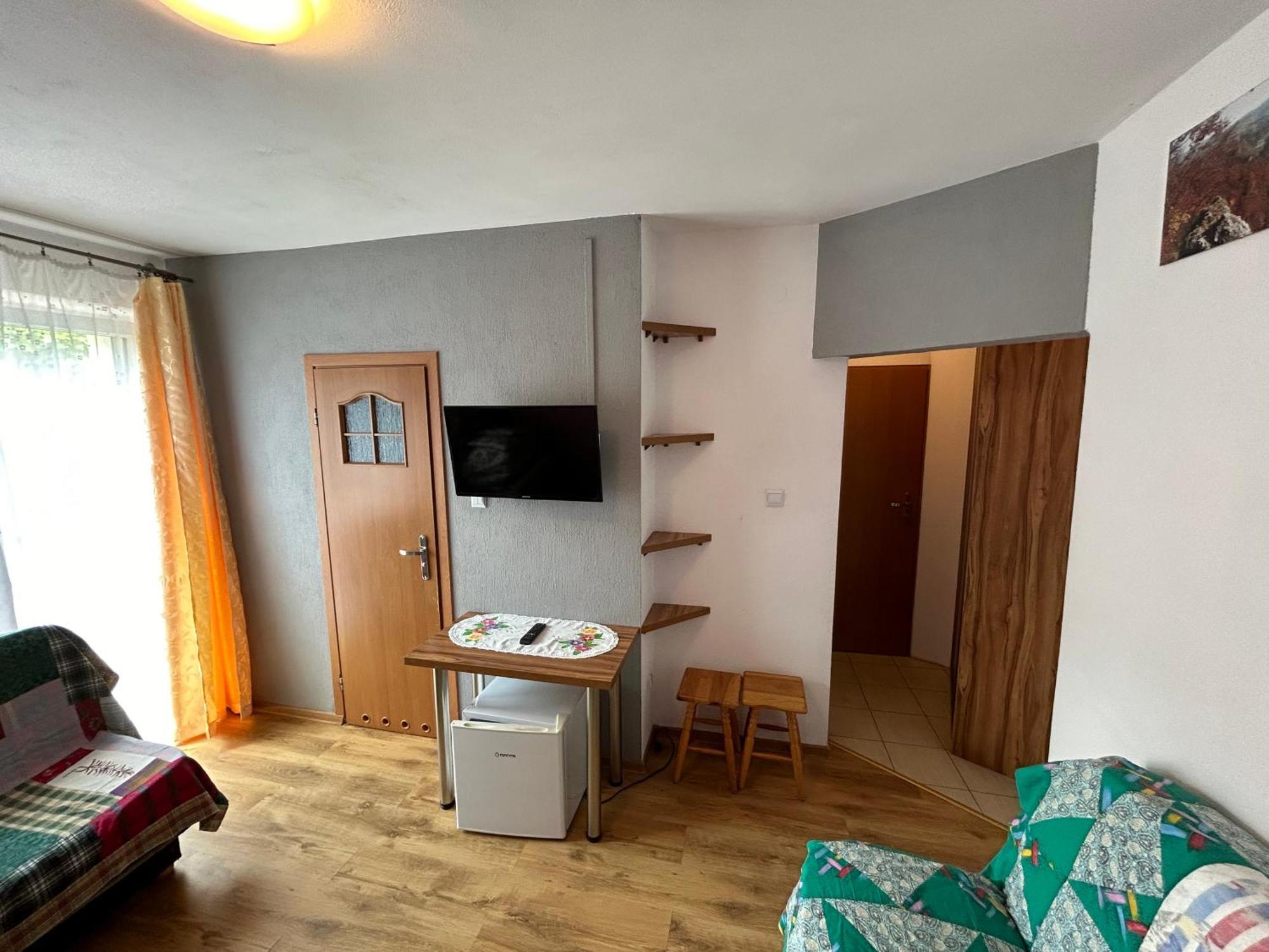 Willa Pod Zbojem Pipikasem Szczawnica Buitenkant foto