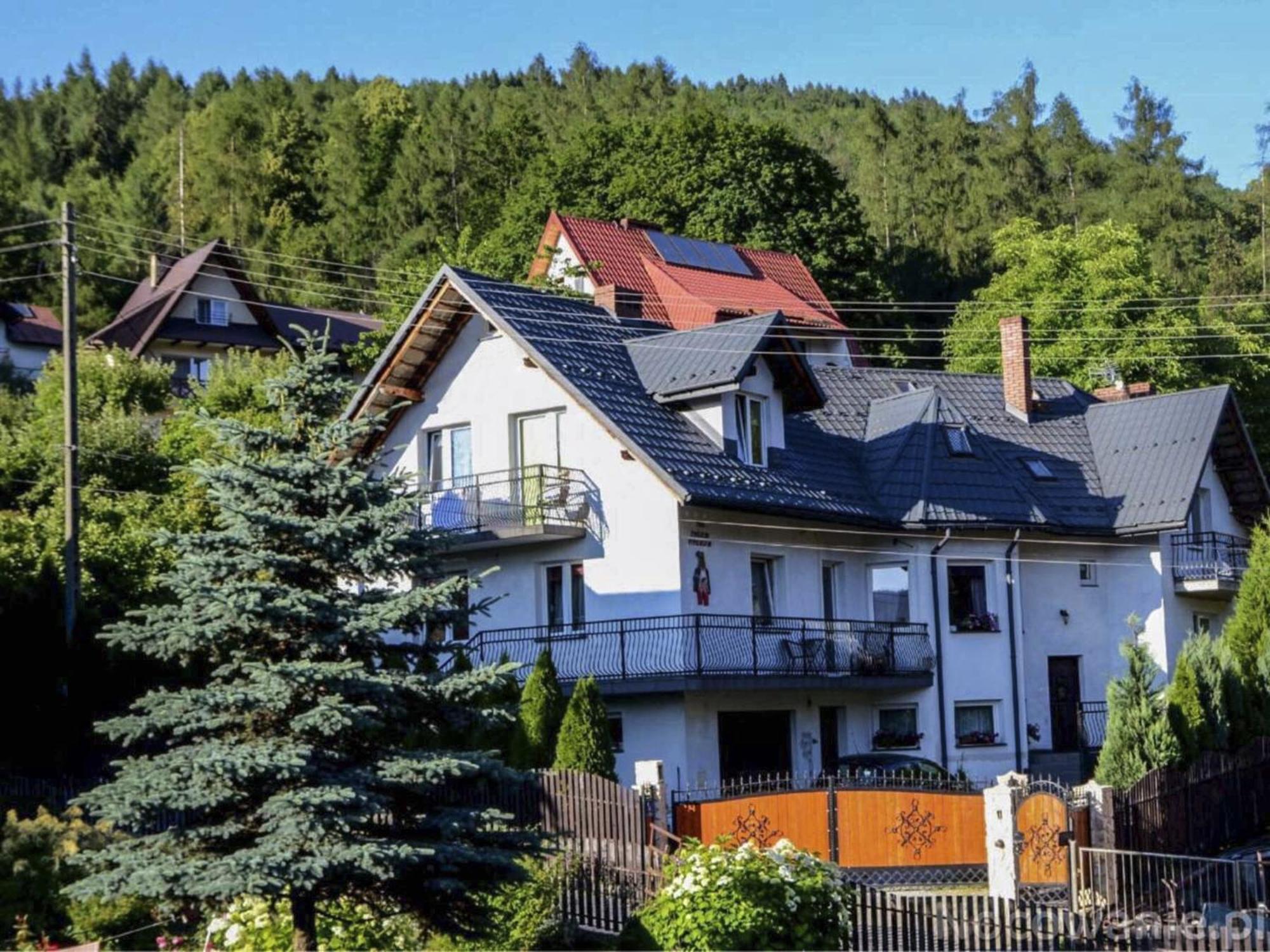 Willa Pod Zbojem Pipikasem Szczawnica Buitenkant foto