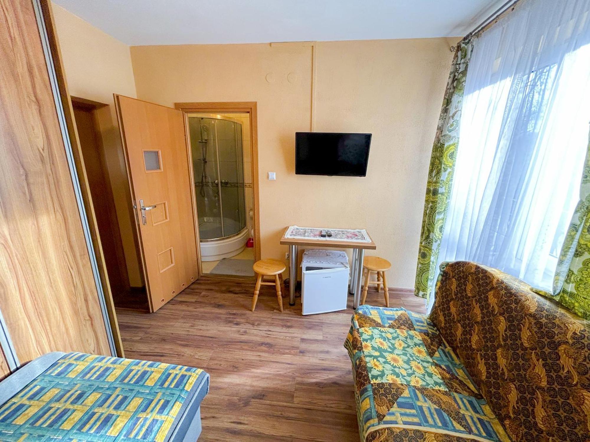 Willa Pod Zbojem Pipikasem Szczawnica Buitenkant foto