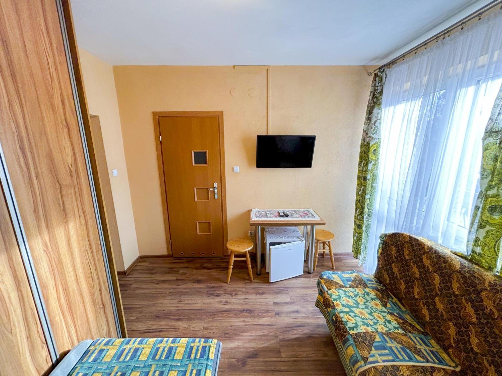 Willa Pod Zbojem Pipikasem Szczawnica Buitenkant foto