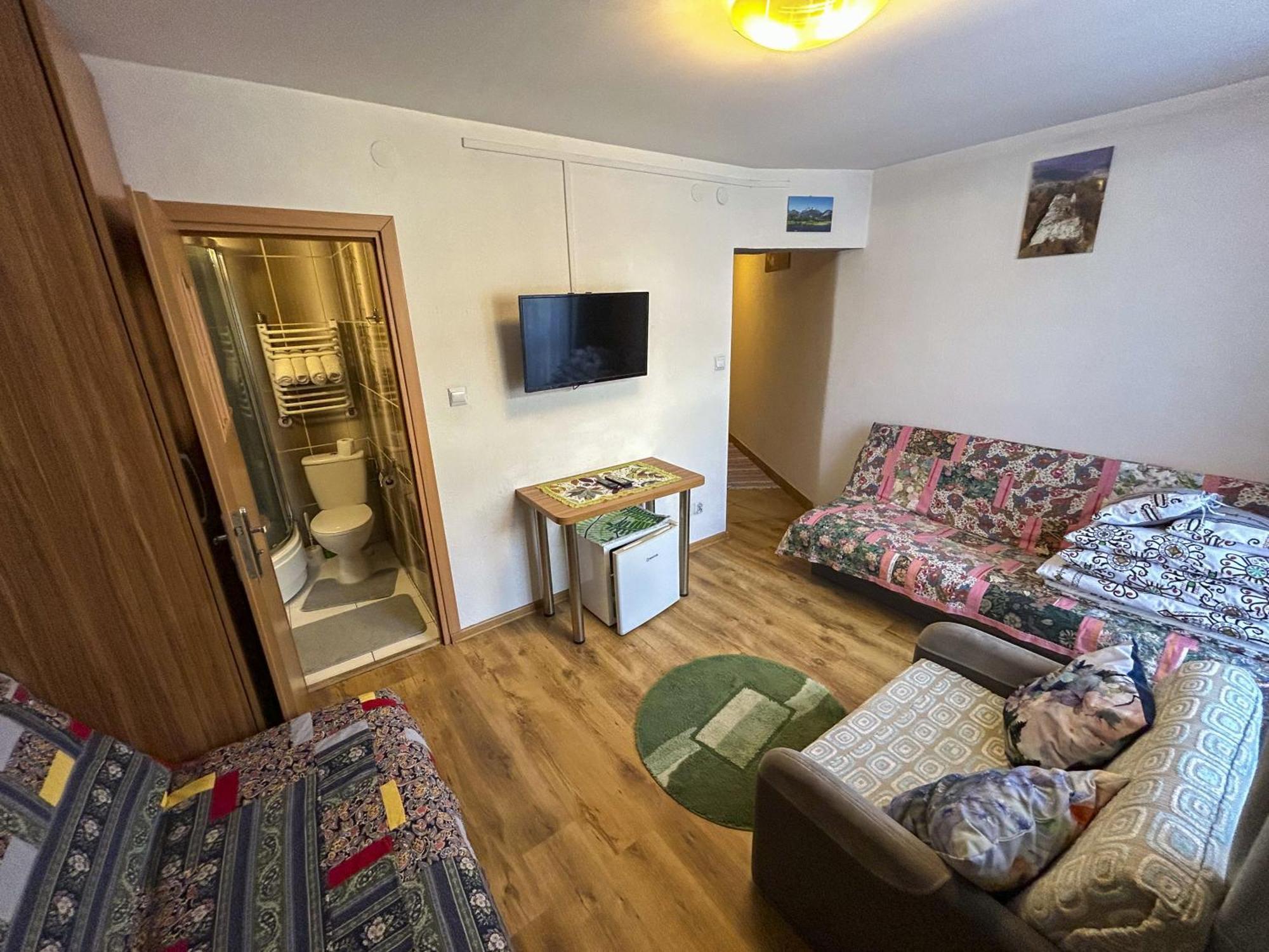 Willa Pod Zbojem Pipikasem Szczawnica Buitenkant foto